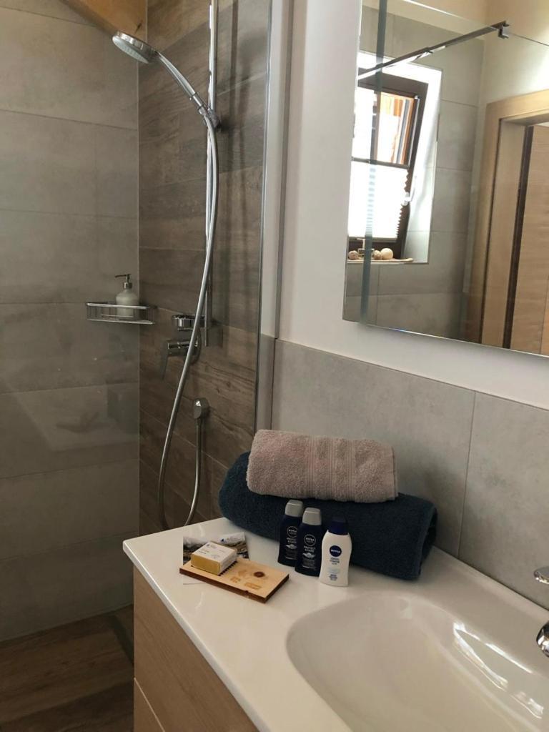 Am Dorfbrunnen Appartement Oetz Buitenkant foto